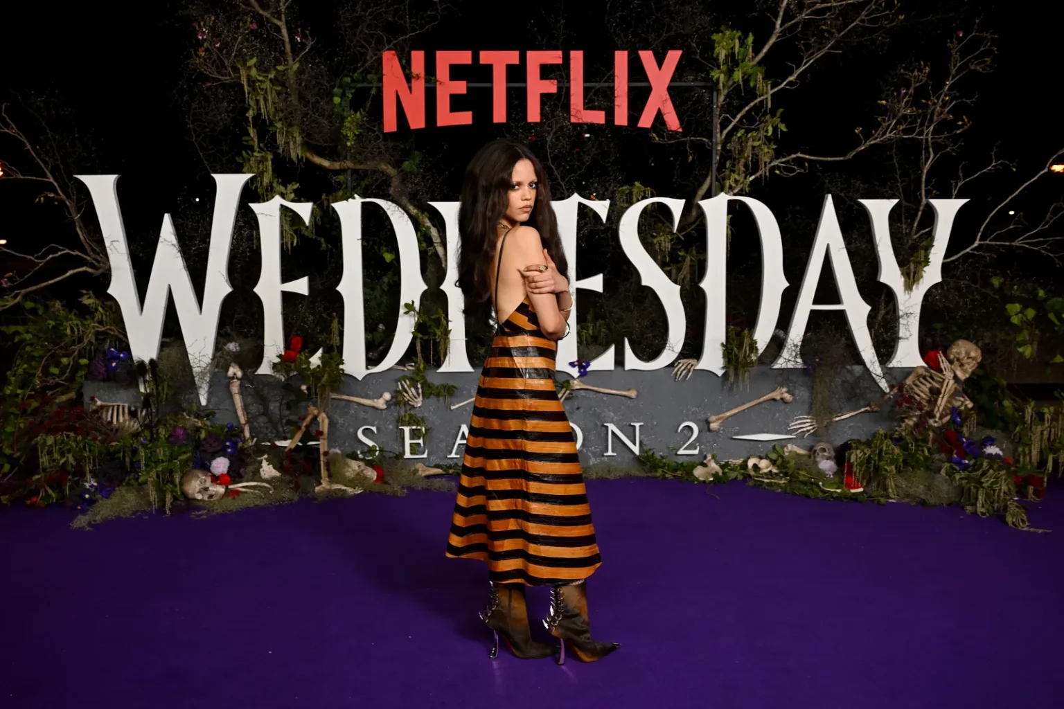 Goth glam con estilo: Jenna Ortega canaliza Beetlejuice sin caer en el disfraz