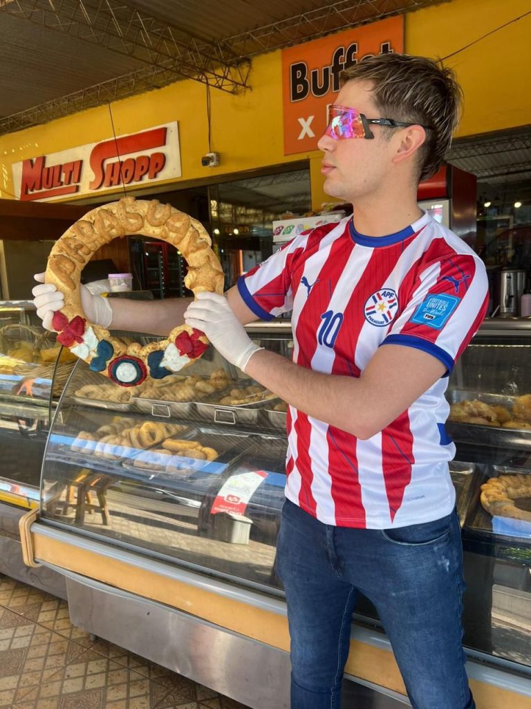 ”El chipero cheto” promete sacudir la farándula con sorpresa en “El Conejo”