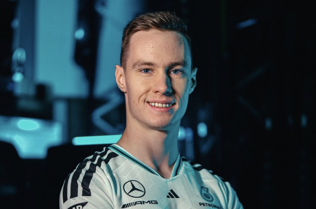 Joshua Duerksen es presentado como piloto de desarrollo de Mercedes para la Fórmula 1