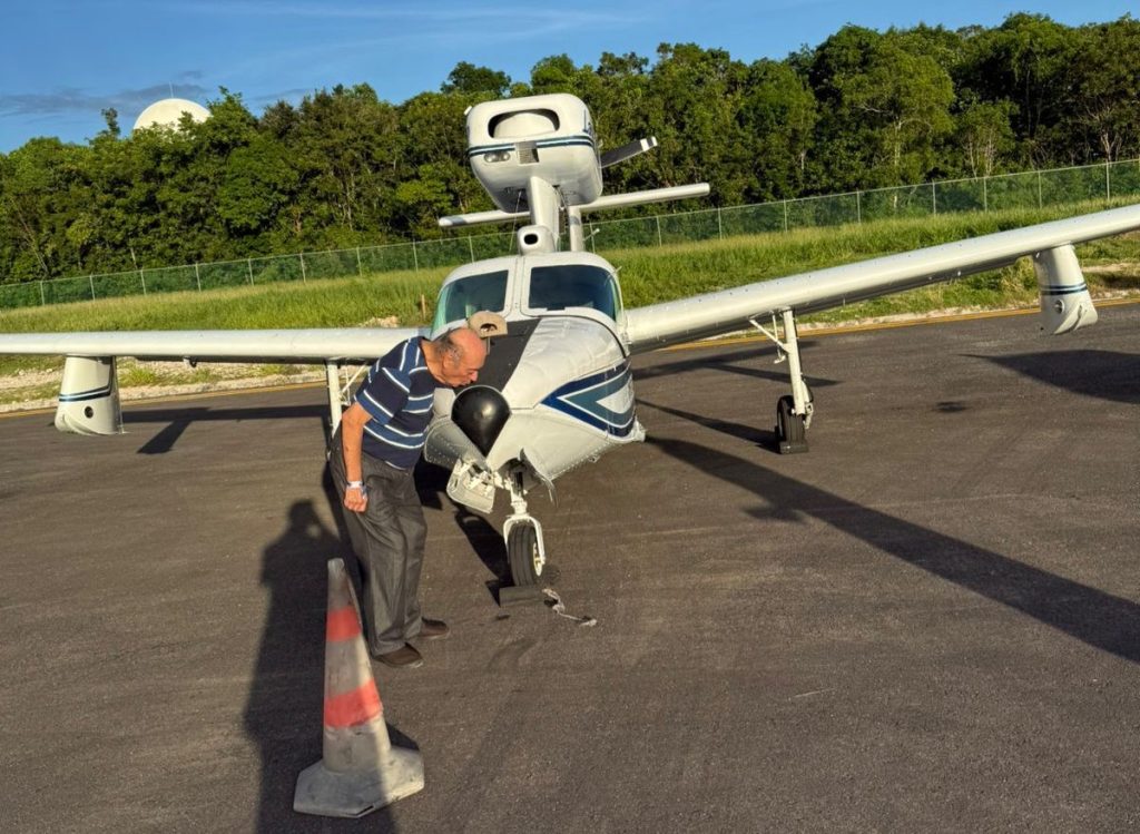 Alfredo Jaeggli ya vuelve al país en su nuevo avión tras el escándalo en Bahamas