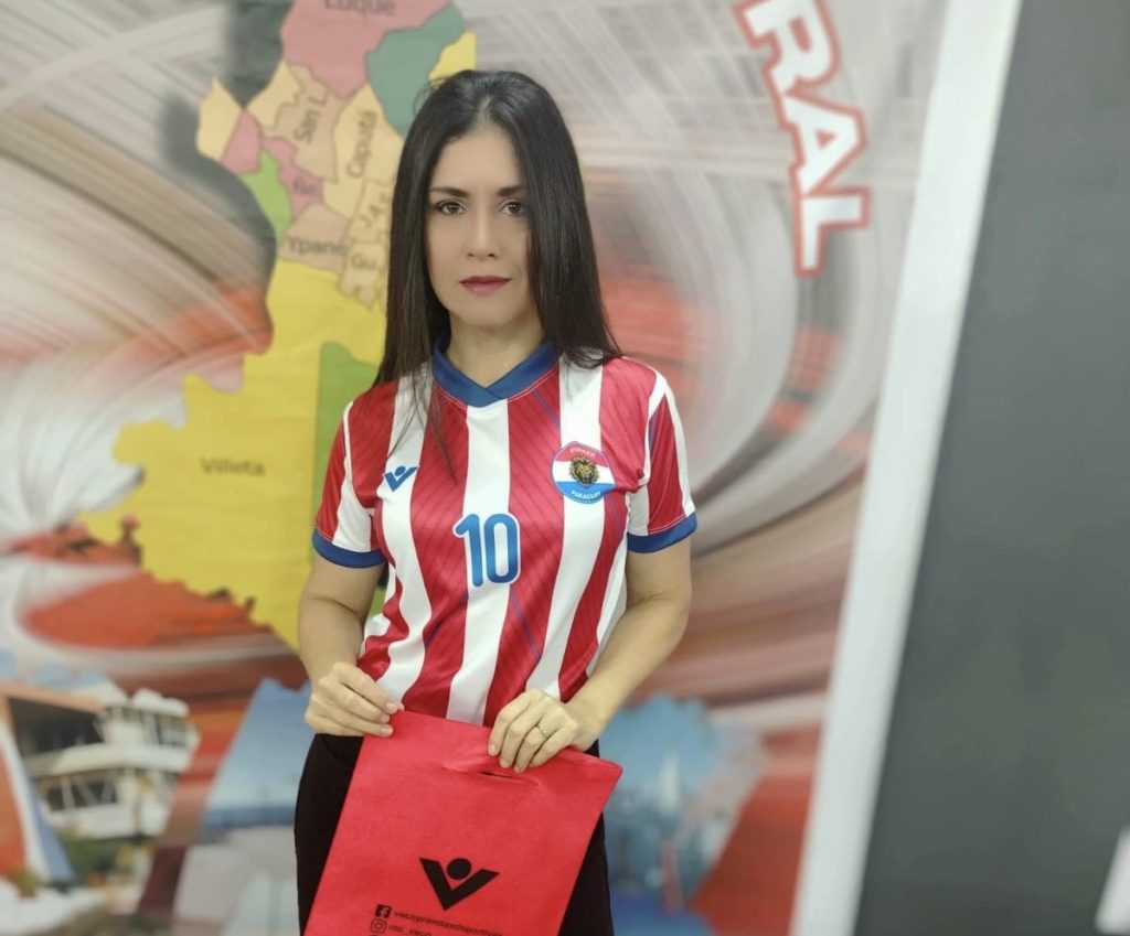 MIRNA ALDERETE Y MAGAZINE CENTRAL YA VIVEN LA PASIÓN MUNDIALISTA CON “CON MIRAS AL MUNDIAL”
